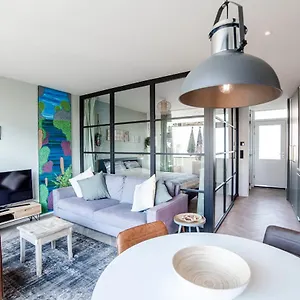 https://shell-61-with-free-parking.zandvoort-hotels.com